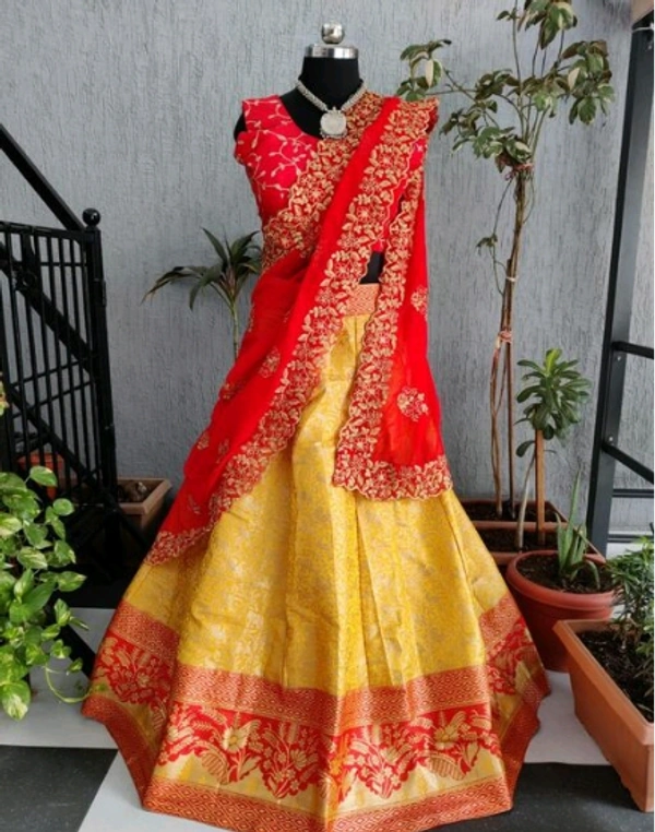 ABHISARIKA VOGUISH Embroidered Banarsi Women Lehenga - Free Size, Semi Stitched, Pack of1